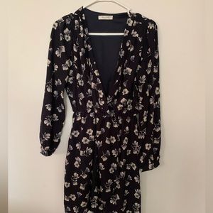 Beautiful navy blue floral dress, low cut